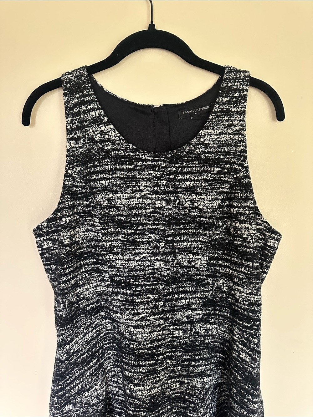 Banana Republic Black and White Textured Sleeveless Dress